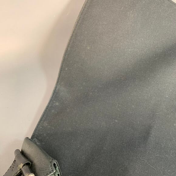 LOUIS VUITTON Dersou Taiga Black Green Nylon Twill Leather Messenger Bag - Picture 8 of 10